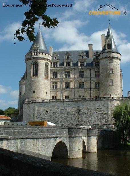 Couvreur  La Rochefoucauld 16110